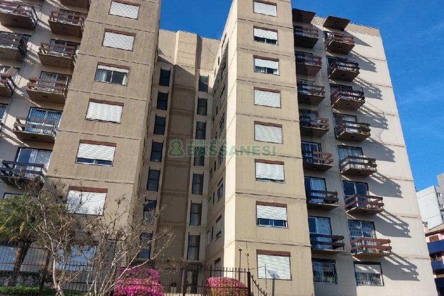 Apartamento com 79m², 3 dormitórios, 1 vaga, no bairro Panazzolo em Caxias do Sul para Comprar