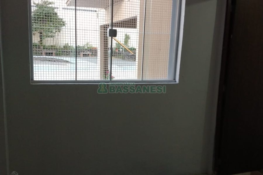 Apartamento com 79m², 3 dormitórios, 1 vaga, no bairro Panazzolo em Caxias do Sul para Comprar