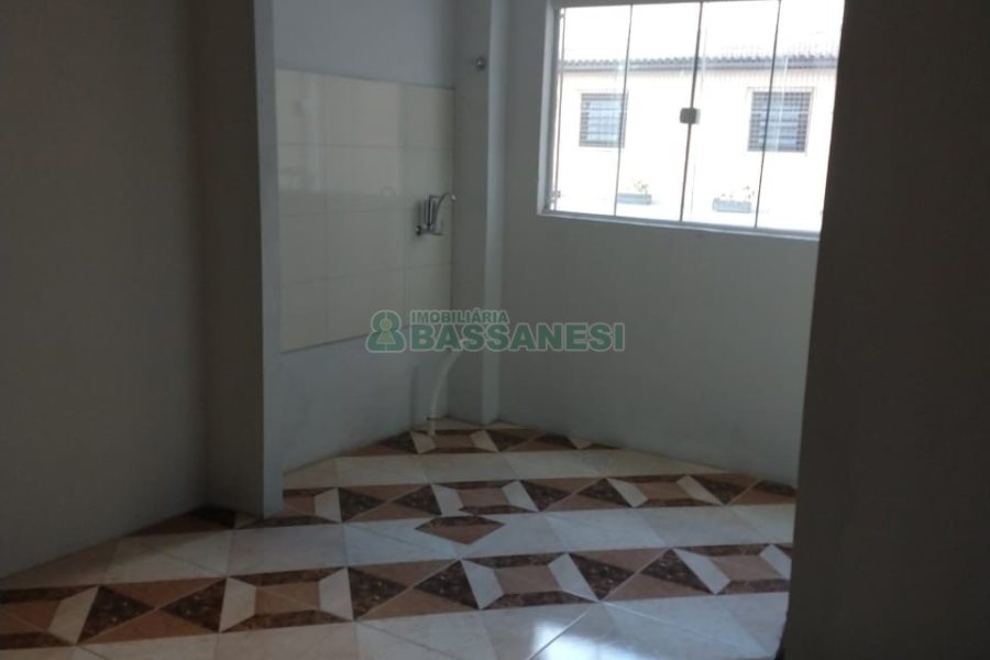 Apartamento com 79m², 3 dormitórios, 1 vaga, no bairro Panazzolo em Caxias do Sul para Comprar