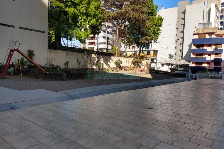 Apartamento com 79m², 3 dormitórios, 1 vaga, no bairro Panazzolo em Caxias do Sul para Comprar