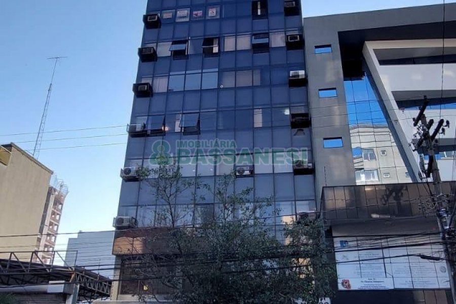 Sala com 55m², 1 vaga, no bairro Centro em Caxias do Sul para Alugar