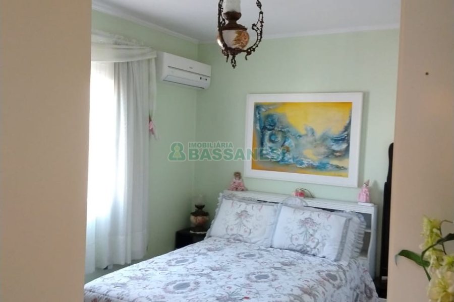Apartamento com 153m², 3 dormitórios, 1 vaga, no bairro Rio Branco em Caxias do Sul para Comprar