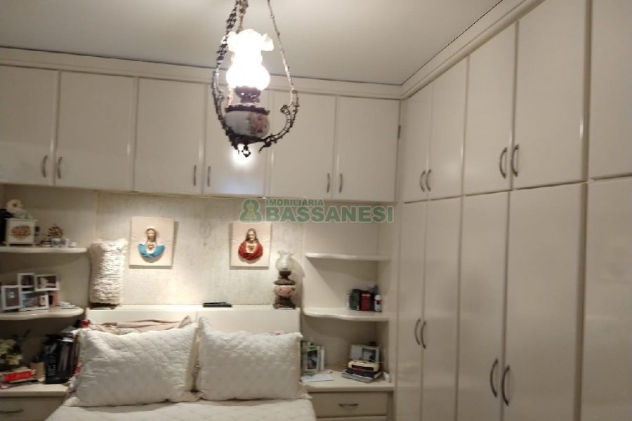 Apartamento com 153m², 3 dormitórios, 1 vaga, no bairro Rio Branco em Caxias do Sul para Comprar