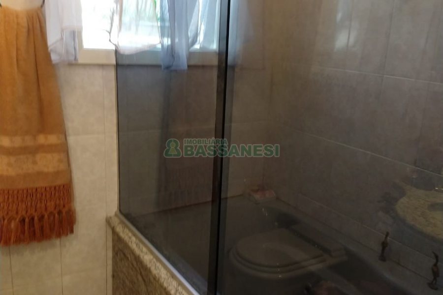 Apartamento com 153m², 3 dormitórios, 1 vaga, no bairro Rio Branco em Caxias do Sul para Comprar