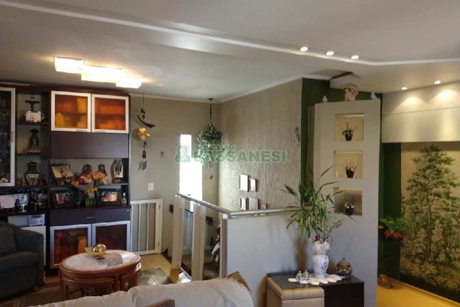 Apartamento com 153m², 3 dormitórios, 1 vaga, no bairro Rio Branco em Caxias do Sul para Comprar