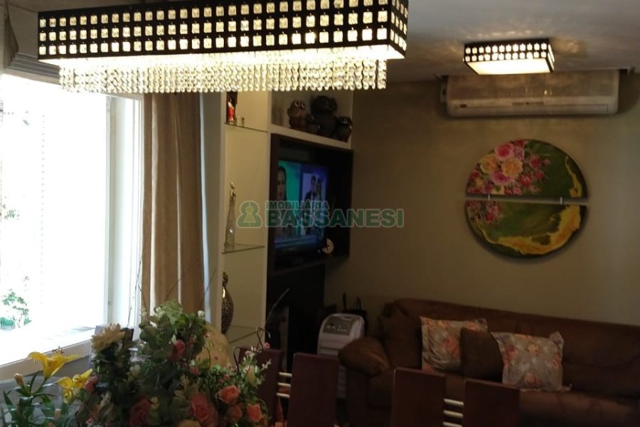 Apartamento com 153m², 3 dormitórios, 1 vaga, no bairro Rio Branco em Caxias do Sul para Comprar