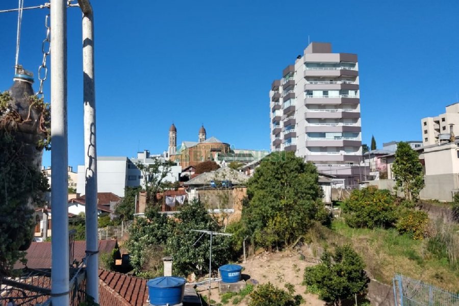 Apartamento com 153m², 3 dormitórios, 1 vaga, no bairro Rio Branco em Caxias do Sul para Comprar