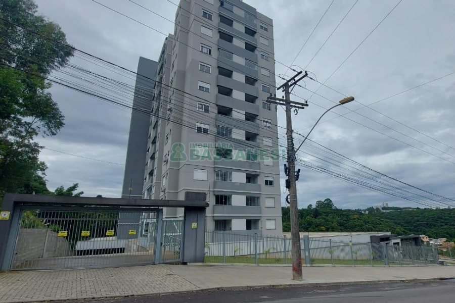 Apartamento com 60m², 2 dormitórios, 1 vaga, no bairro Santa Catarina em Caxias do Sul para Alugar