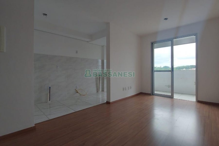 Apartamento com 60m², 2 dormitórios, 1 vaga, no bairro Santa Catarina em Caxias do Sul para Alugar