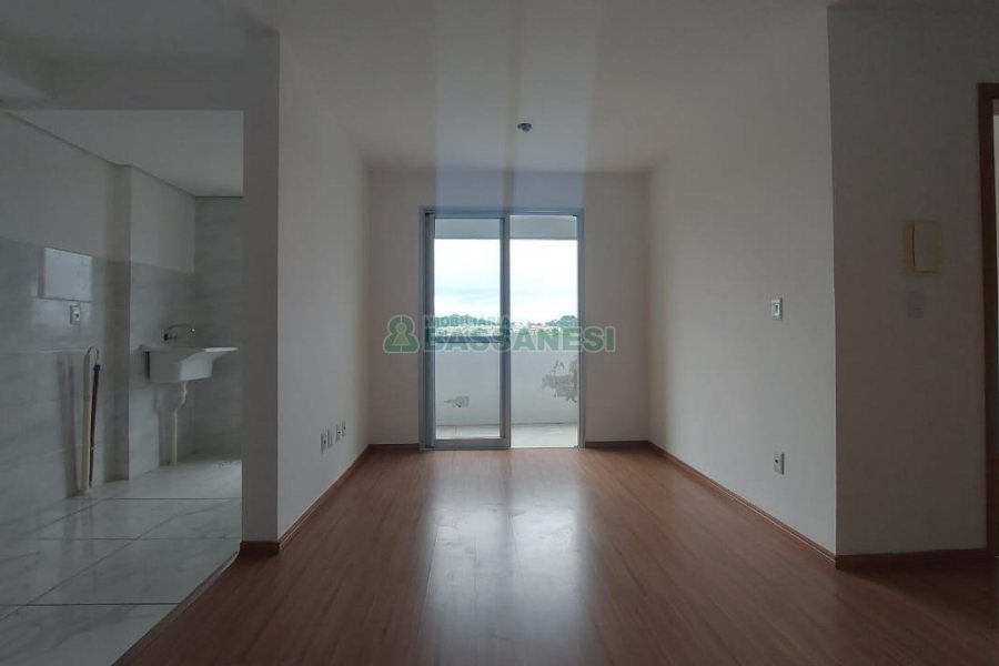 Apartamento com 60m², 2 dormitórios, 1 vaga, no bairro Santa Catarina em Caxias do Sul para Alugar
