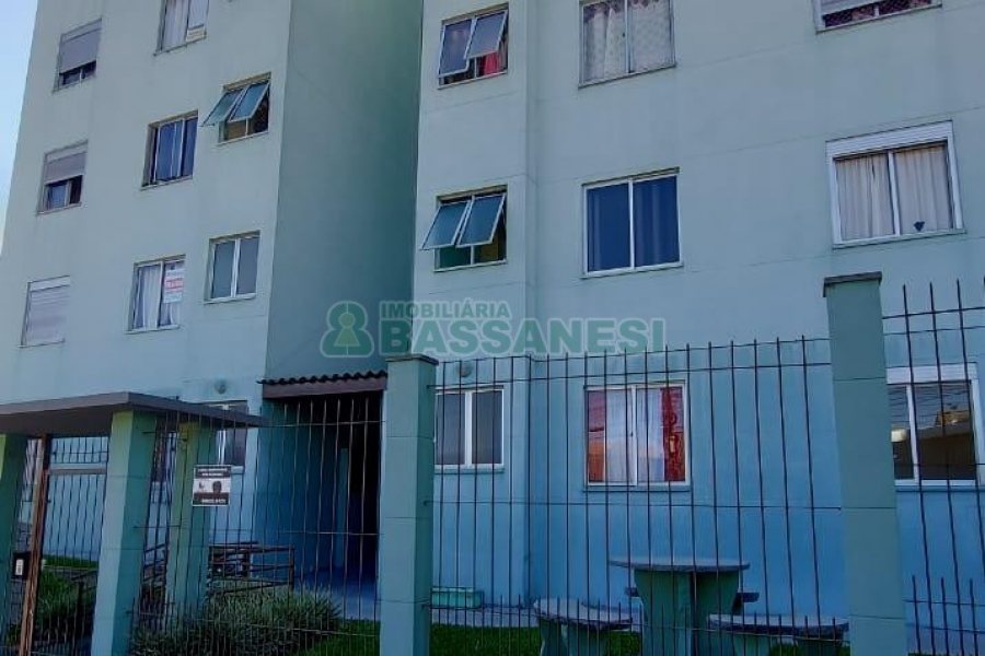 Apto Mobiliado com 59m², 2 dormitórios, 1 vaga, no bairro Santo Antônio em Caxias do Sul para Alugar