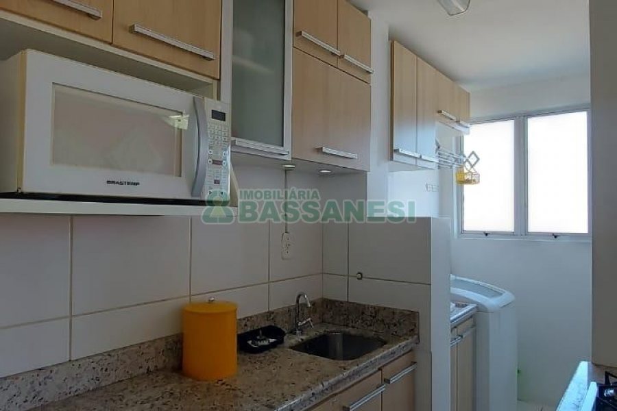 Apto Mobiliado com 59m², 2 dormitórios, 1 vaga, no bairro Santo Antônio em Caxias do Sul para Alugar