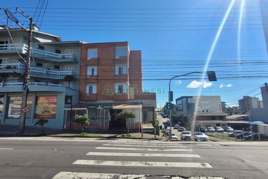 Predio, no bairro Pio X em Caxias do Sul para Comprar