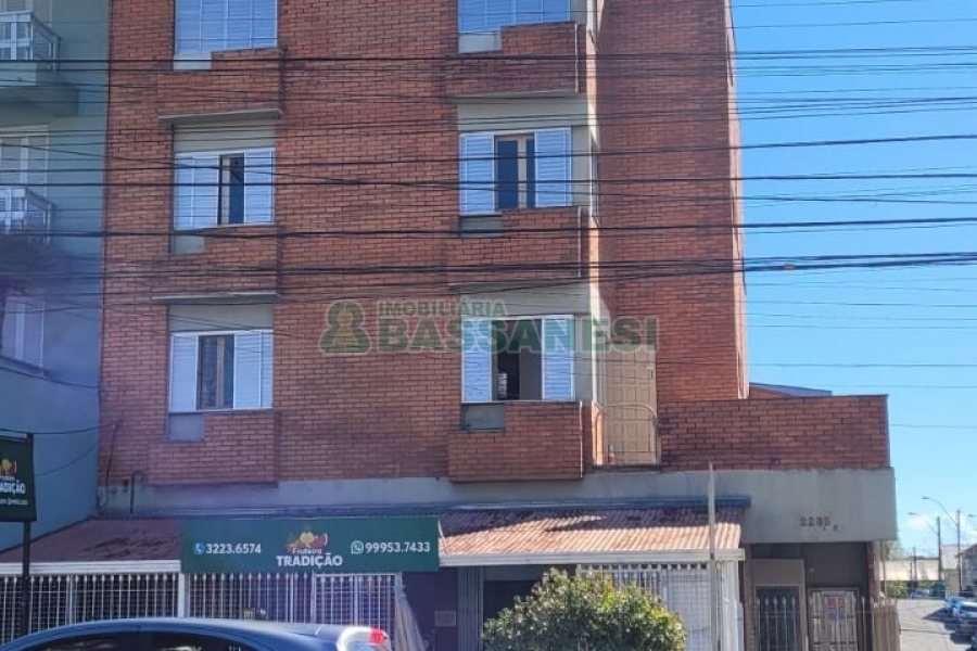 Predio, no bairro Pio X em Caxias do Sul para Comprar