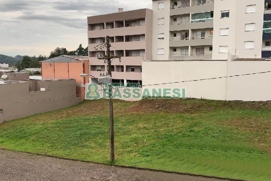 Apartamento, no bairro Salgado Filho em Caxias do Sul para Comprar