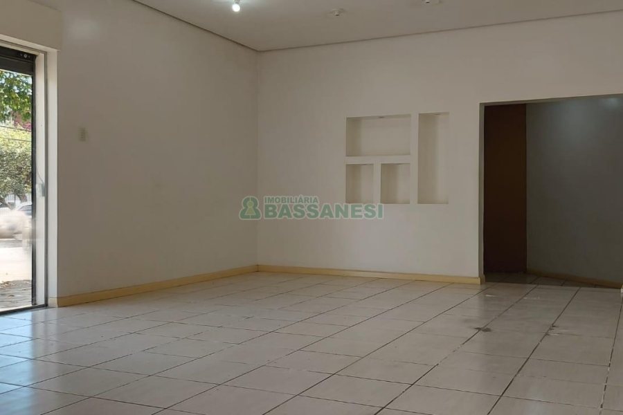 Loja com 72m², no bairro Centro em Caxias do Sul para Alugar