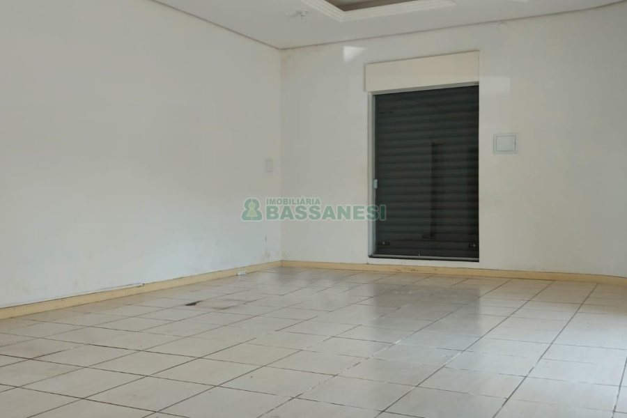 Loja com 72m², no bairro Centro em Caxias do Sul para Alugar