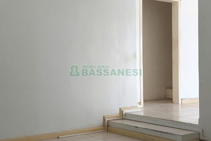 Loja com 72m², no bairro Centro em Caxias do Sul para Alugar