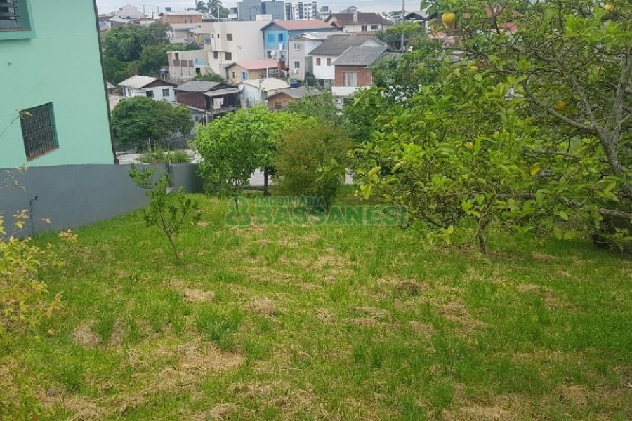 Terreno, no bairro Kayser em Caxias do Sul para Comprar