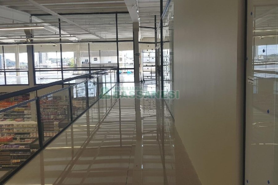 Loja com 112m², no bairro Santa Catarina em Caxias do Sul para Alugar