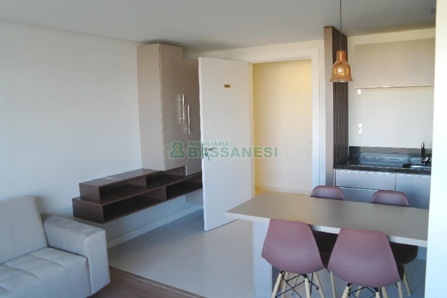 Apto Mobiliado com 38m², 1 dormitório, 1 vaga, no bairro Villagio Iguatemi em Caxias do Sul para Alugar