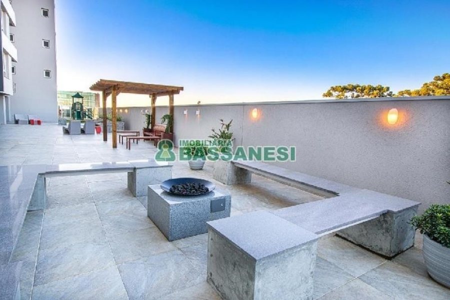 Apto Mobiliado com 38m², 1 dormitório, 1 vaga, no bairro Villagio Iguatemi em Caxias do Sul para Alugar