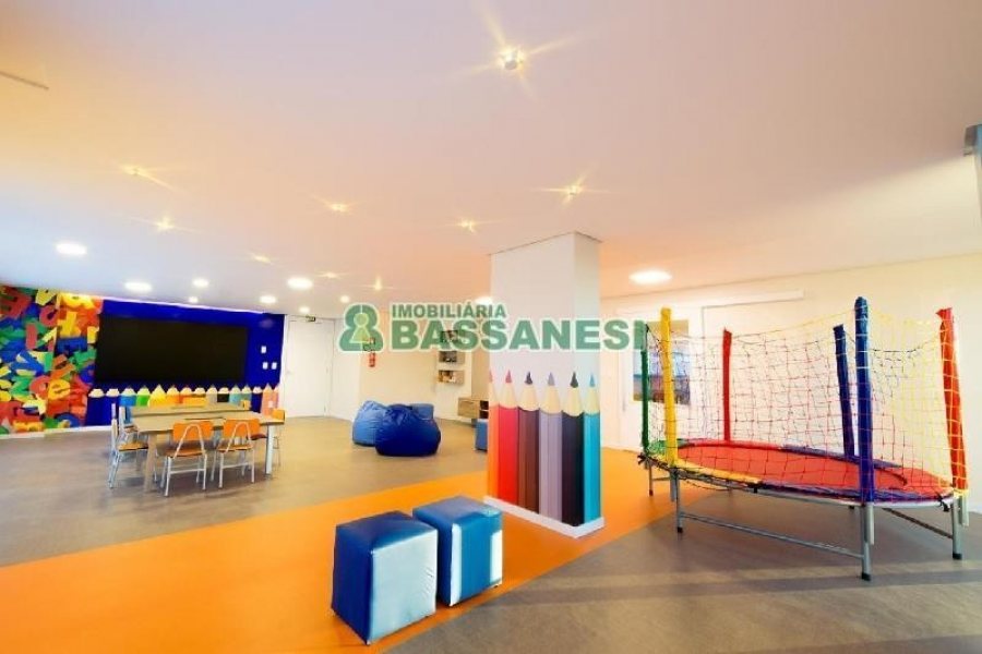 Apto Mobiliado com 38m², 1 dormitório, 1 vaga, no bairro Villagio Iguatemi em Caxias do Sul para Alugar