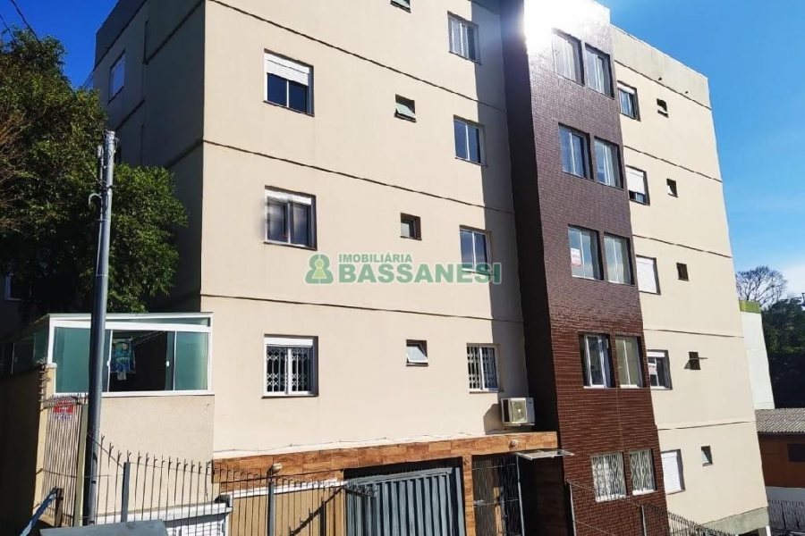 Apartamento com 56m², 2 dormitórios, 1 vaga, no bairro São Caetano em Caxias do Sul para Comprar