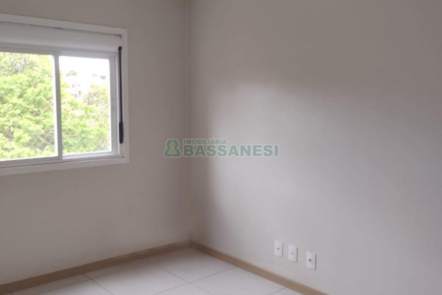 Apartamento com 56m², 2 dormitórios, 1 vaga, no bairro São Caetano em Caxias do Sul para Comprar