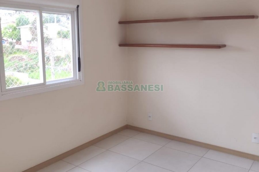 Apartamento com 56m², 2 dormitórios, 1 vaga, no bairro São Caetano em Caxias do Sul para Comprar
