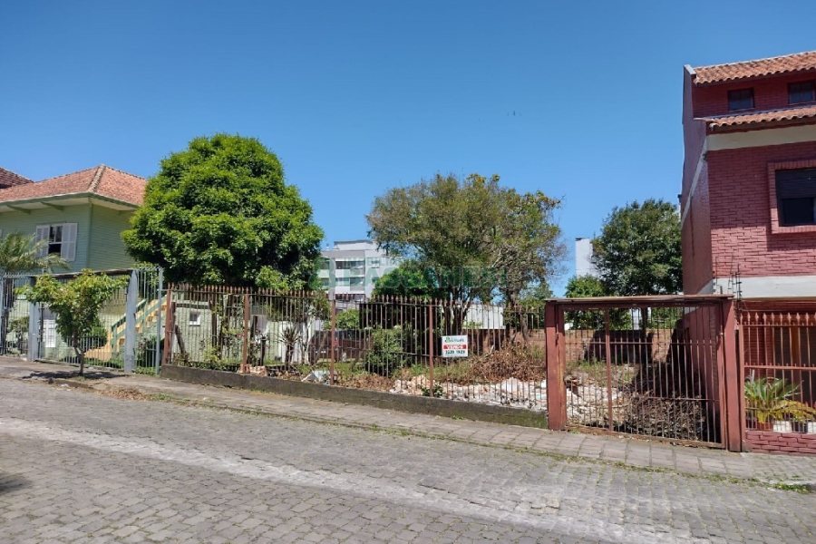 Terreno, no bairro Panazzolo em Caxias do Sul para Comprar