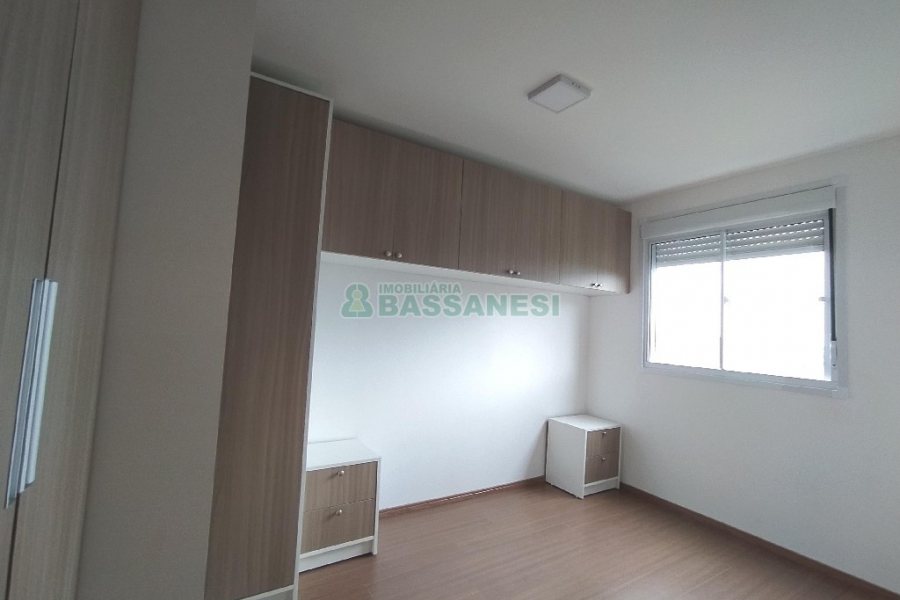 Apartamento com 42m², 2 dormitórios, 1 vaga, no bairro Petrópolis em Caxias do Sul para Alugar
