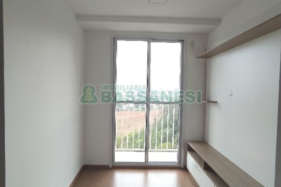 Apartamento com 42m², 2 dormitórios, 1 vaga, no bairro Petrópolis em Caxias do Sul para Alugar