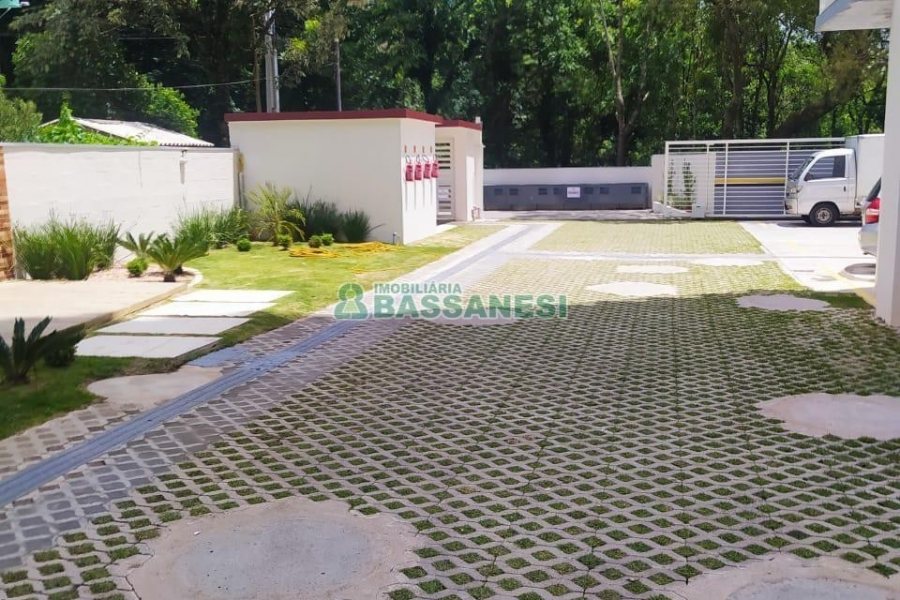 Apartamento com 42m², 2 dormitórios, 1 vaga, no bairro Petrópolis em Caxias do Sul para Alugar