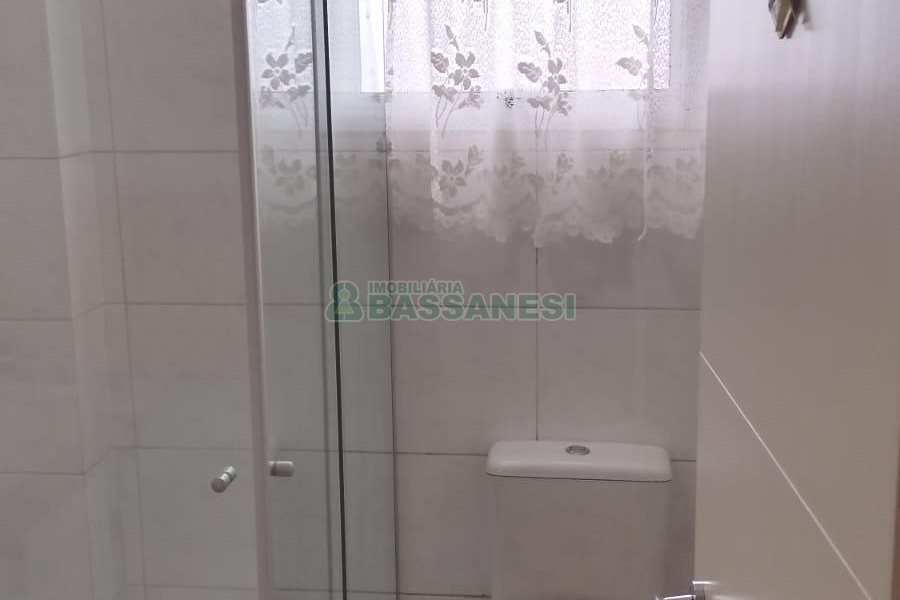 Apartamento com 61m², 2 dormitórios, 1 vaga, no bairro Charqueadas em Caxias do Sul para Comprar