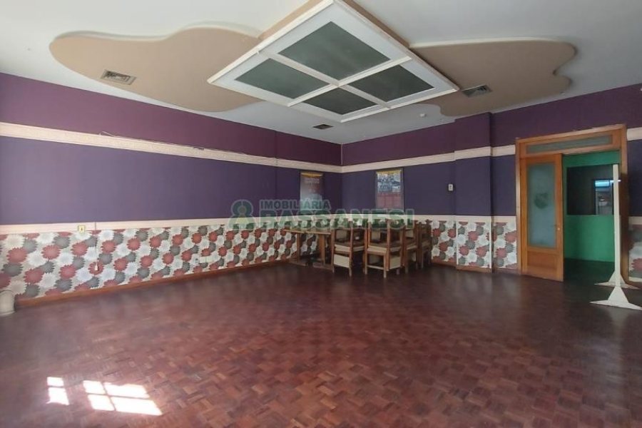 Loja com 3200m², no bairro Centro em Caxias do Sul para Alugar