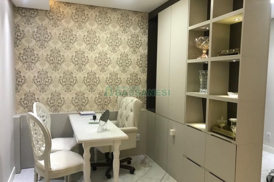 Sala com 116m², 1 vaga, no bairro São Pelegrino em Caxias do Sul para Comprar