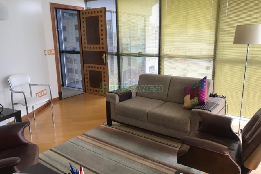 Sala com 116m², 1 vaga, no bairro São Pelegrino em Caxias do Sul para Comprar