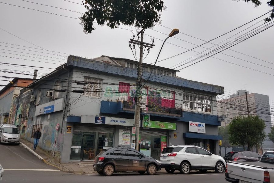 Pavilhão com 1000m², no bairro Centro em Caxias do Sul para Comprar