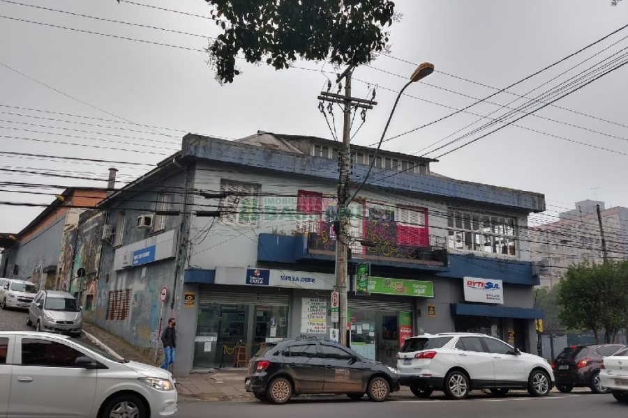 Pavilhão com 1000m², no bairro Centro em Caxias do Sul para Comprar