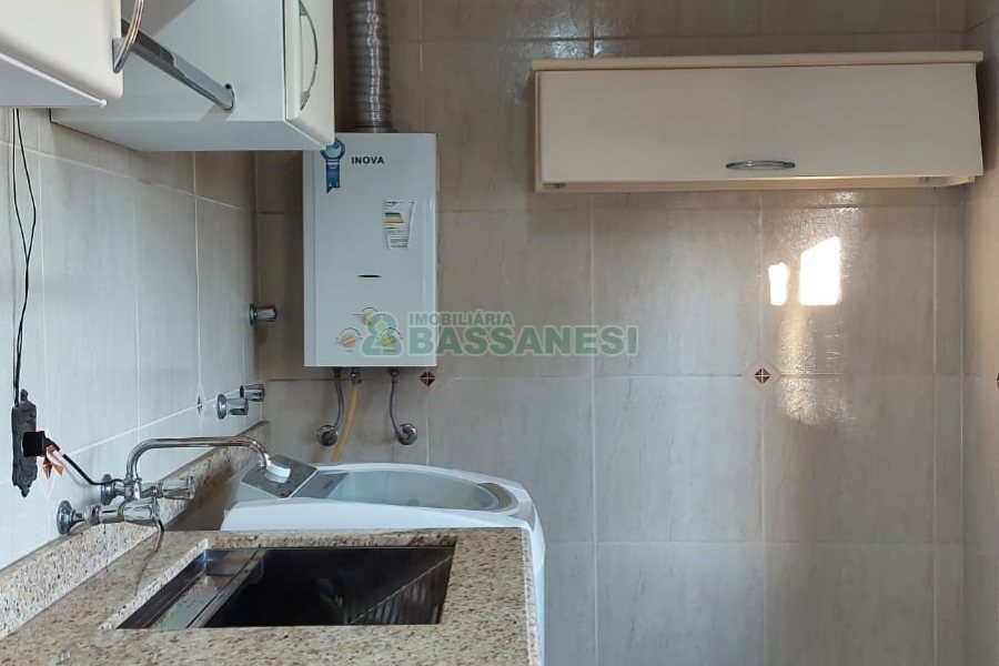 Casa com 405m², 3 dormitórios, 3 vagas, no bairro Colina Sorriso em Caxias do Sul para Comprar