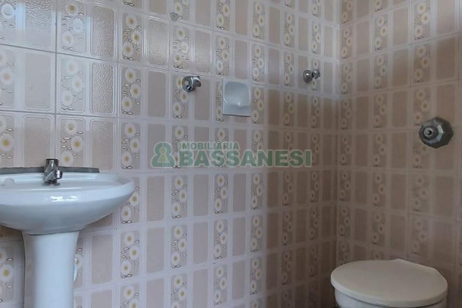 Apartamento com 78m², 3 dormitórios, 1 vaga, no bairro Rio Branco em Caxias do Sul para Alugar