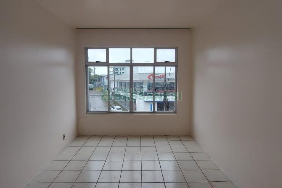 Apartamento com 78m², 3 dormitórios, 1 vaga, no bairro Rio Branco em Caxias do Sul para Alugar