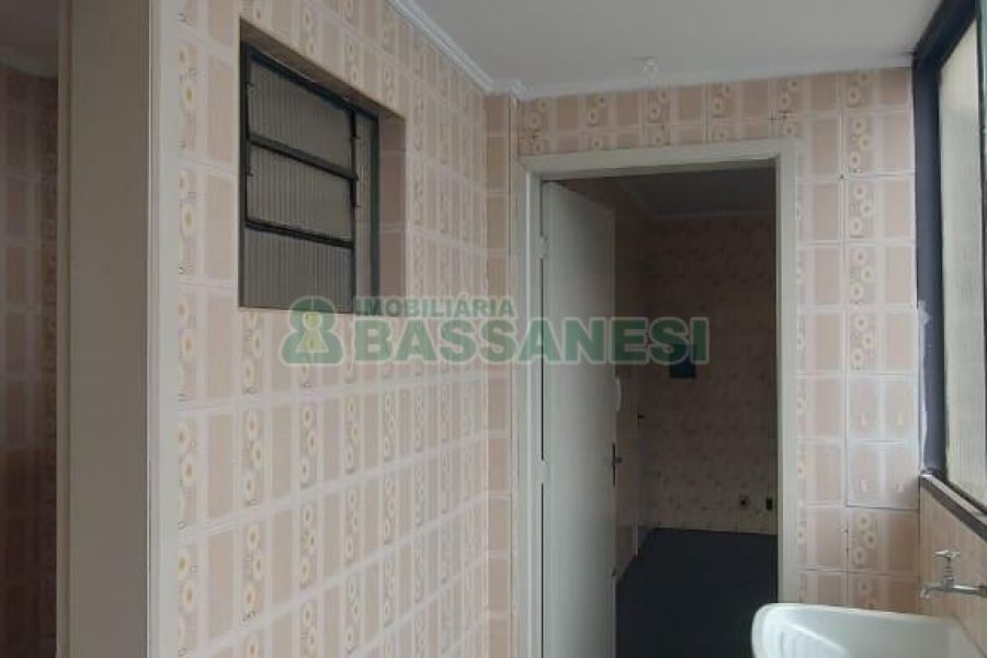 Apartamento com 78m², 3 dormitórios, 1 vaga, no bairro Rio Branco em Caxias do Sul para Alugar