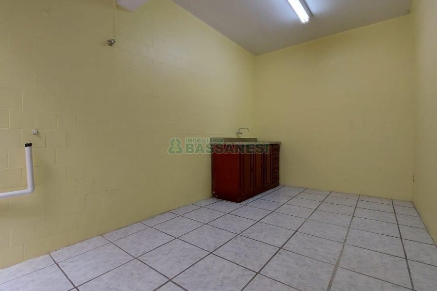Apartamento com 100m², 3 dormitórios, no bairro São Pelegrino em Caxias do Sul para Alugar