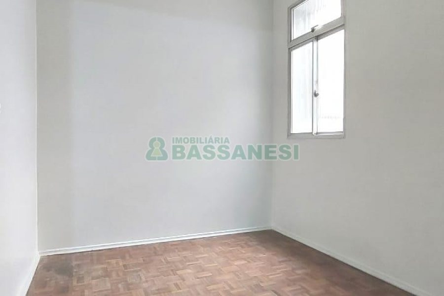 Apartamento com 100m², 3 dormitórios, no bairro São Pelegrino em Caxias do Sul para Alugar