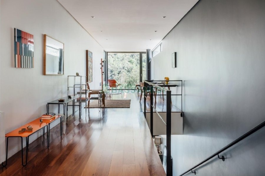 Casa com 484m², 3 dormitórios, 2 vagas, no bairro Linha 40 em Caxias do Sul para Comprar