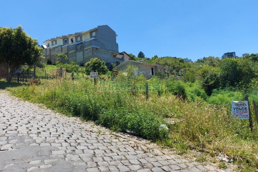 Terreno, no bairro Nossa Senhora das Graças em Caxias do Sul para Comprar