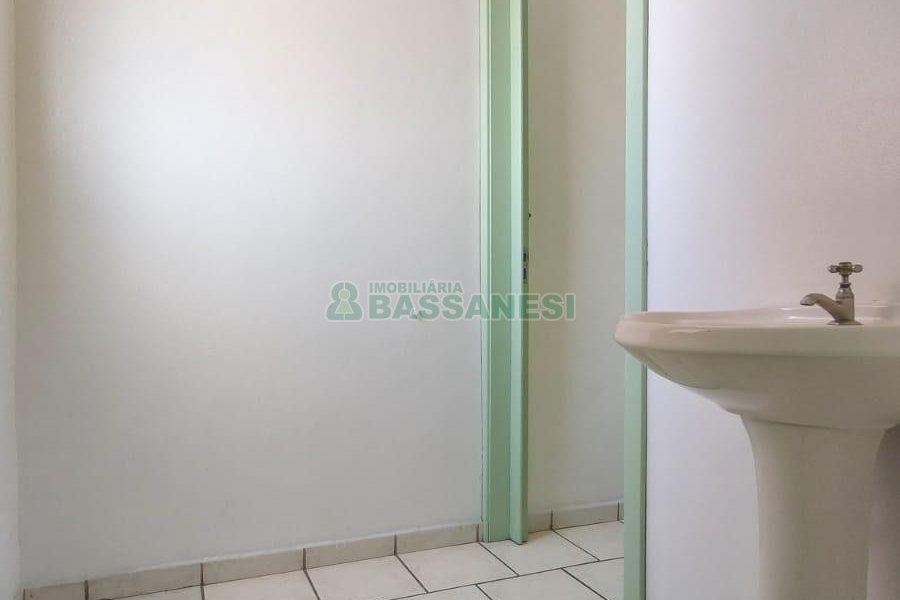 Predio com 709m², no bairro São Pelegrino em Caxias do Sul para Alugar