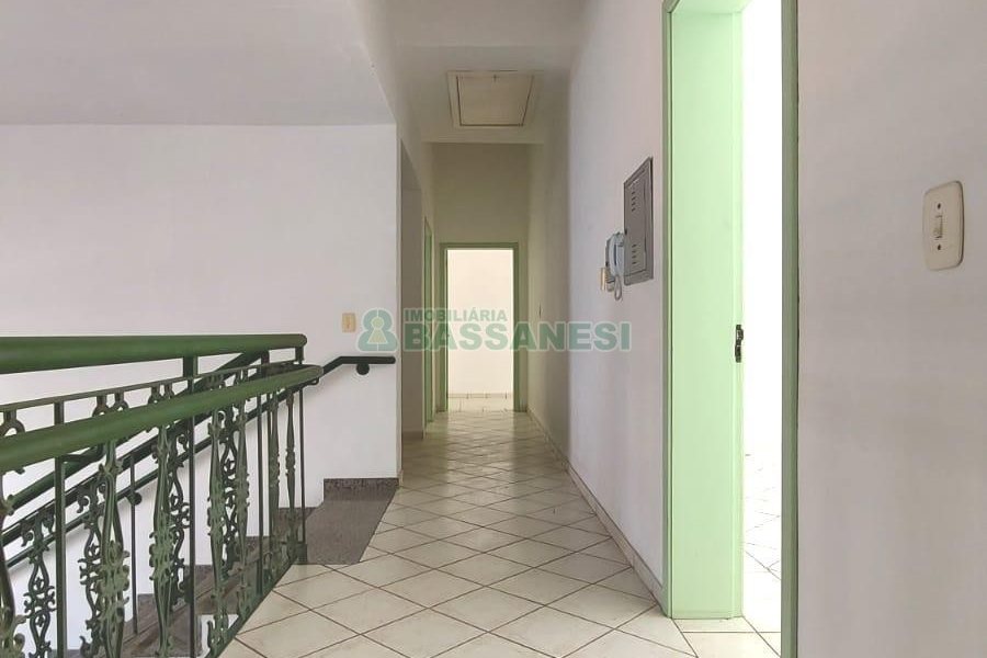 Predio com 709m², no bairro São Pelegrino em Caxias do Sul para Alugar